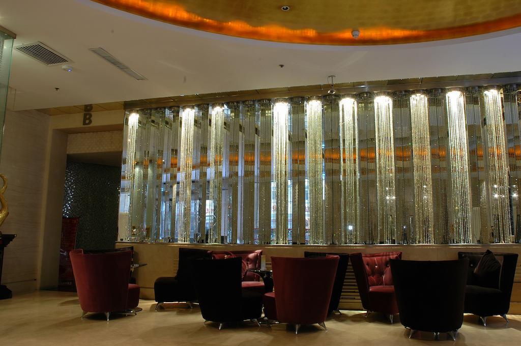 Harbin Yakelai Holiday Hotel Екстер'єр фото