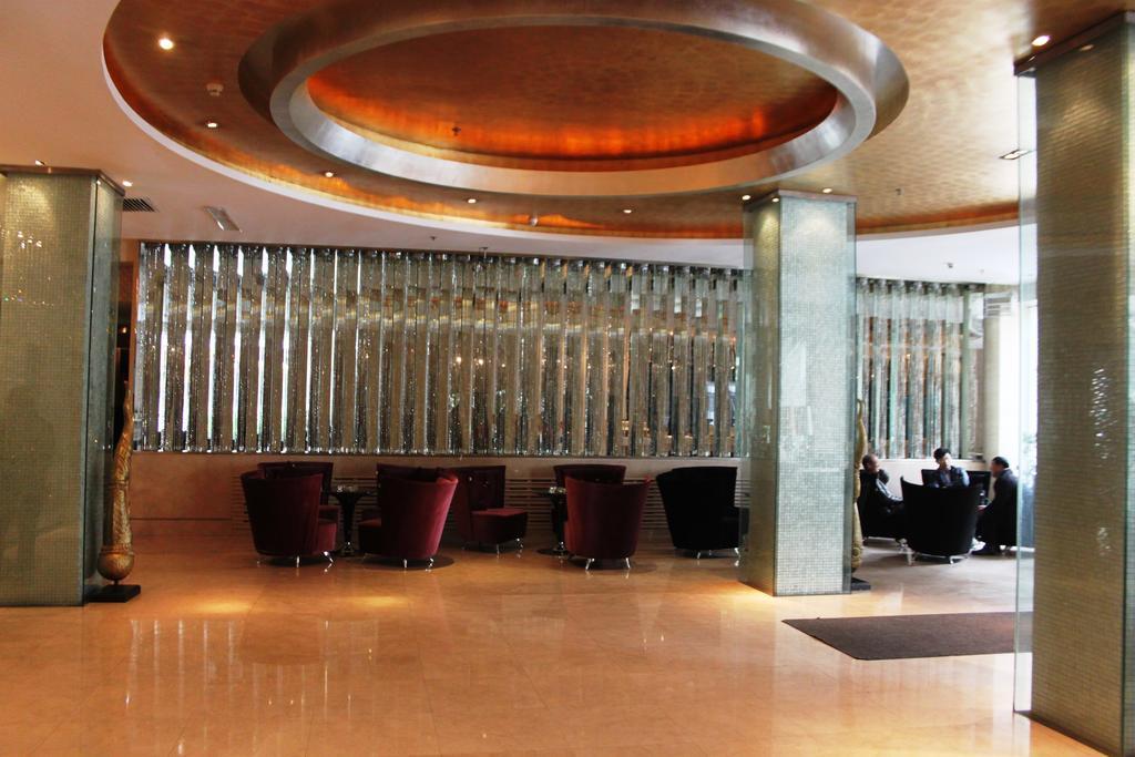 Harbin Yakelai Holiday Hotel Екстер'єр фото